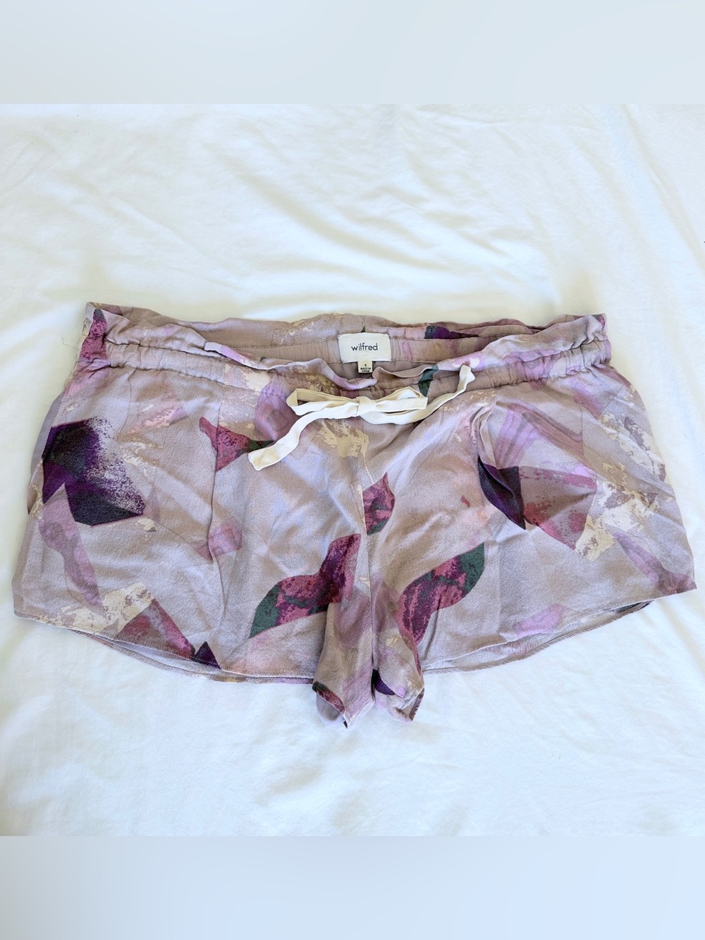 Aritzia Wilfred Montrouge Shorts – Lavender Floral – S
